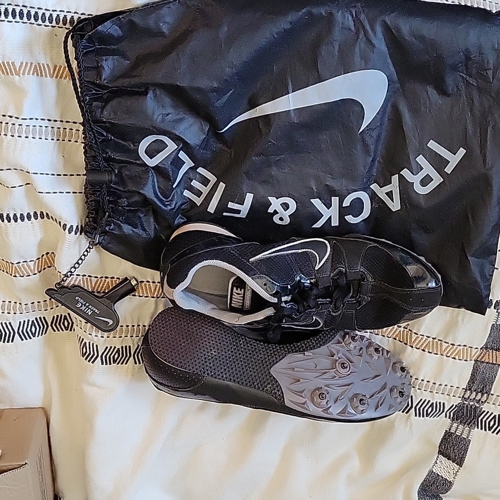 Track and field shoes